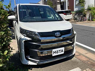 TOYOTA NOAH 2023