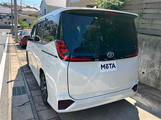 TOYOTA NOAH 2023