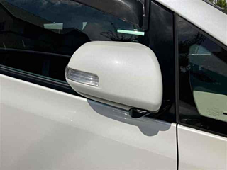 TOYOTA VELLFIRE 2013