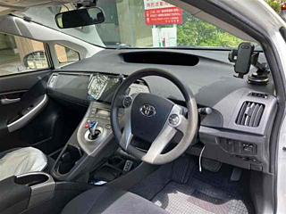 TOYOTA PRIUS 2014