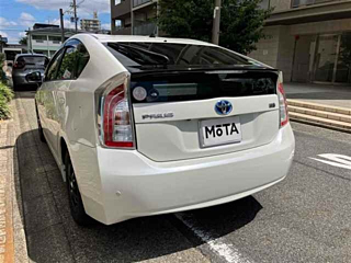 TOYOTA PRIUS 2014
