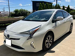 TOYOTA PRIUS 2017