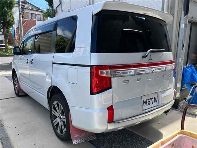 MITSUBISHI DELICA D5 2022