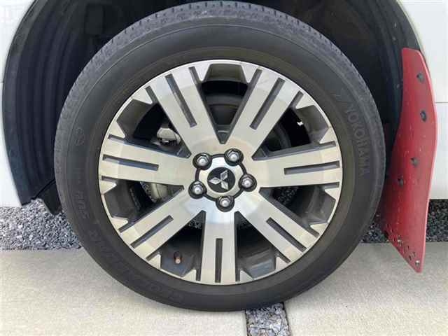 MITSUBISHI DELICA D5 2022