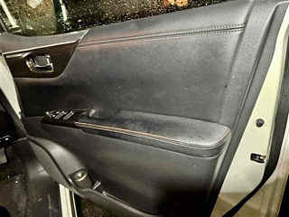 NISSAN ELGRAND 2011