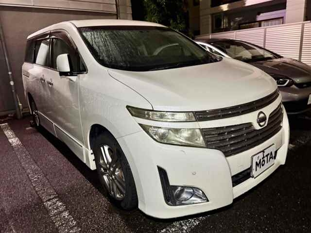 NISSAN ELGRAND 2011