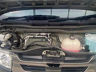 TOYOTA HIACE VAN 2021