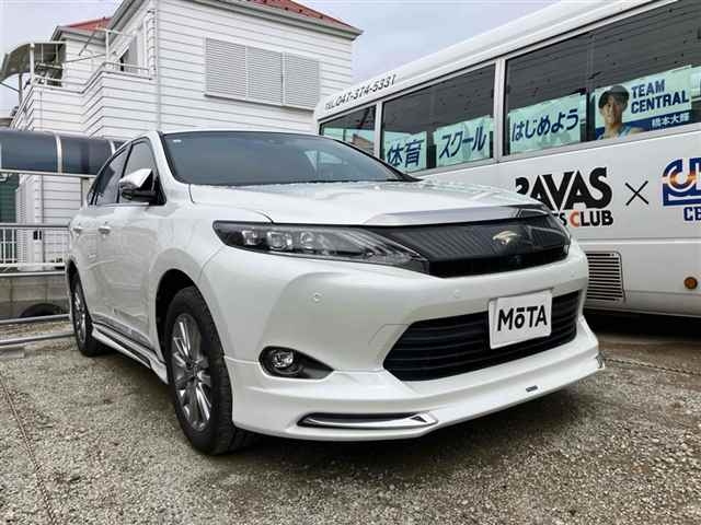 TOYOTA HARRIER 2017