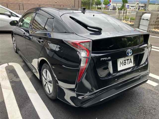 TOYOTA PRIUS 2018
