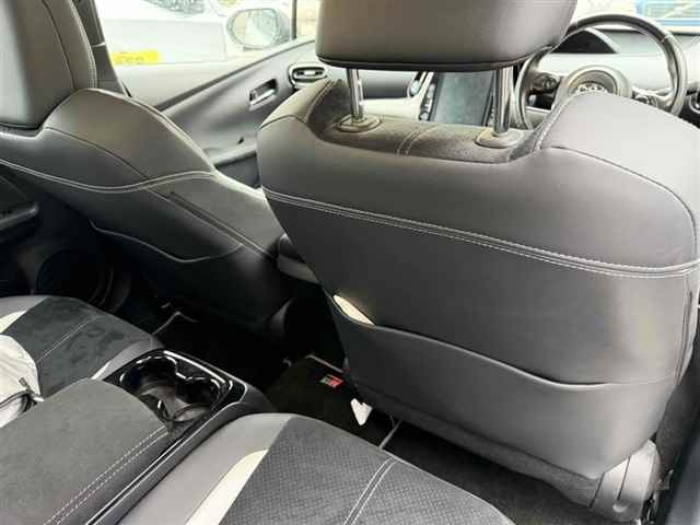 TOYOTA PRIUS PHV 2019