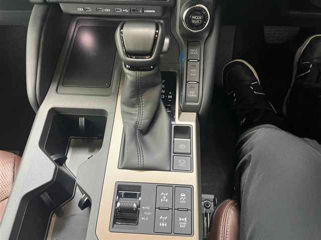 TOYOTA LAND CRUISER 2024