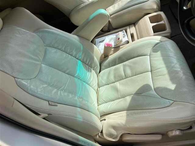 TOYOTA VELLFIRE 2012