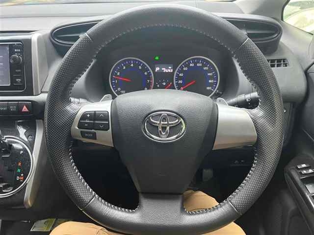 TOYOTA WISH 2015