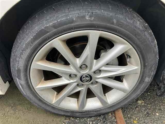 TOYOTA PRIUS ALPHA 2015