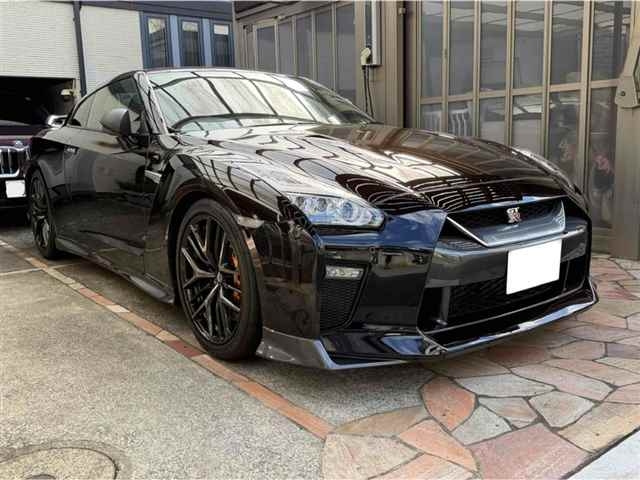 NISSAN GT-R 2019