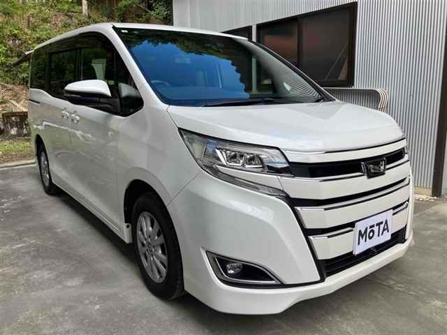 TOYOTA NOAH 2018