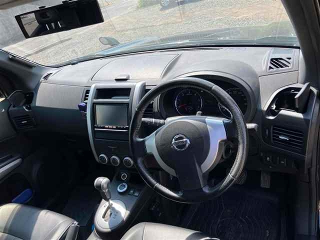 NISSAN X-TRAIL 2013