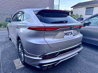 TOYOTA HARRIER 2022