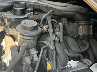 TOYOTA HIACE VAN 2016