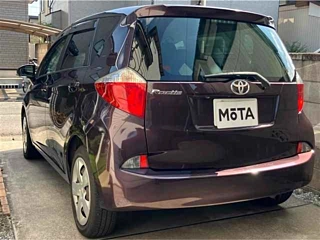 TOYOTA RACTIS 2011