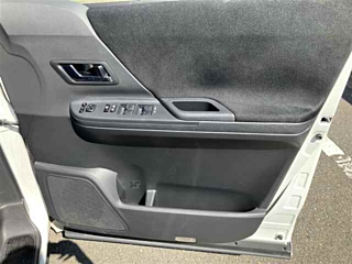 TOYOTA ALPHARD 2012