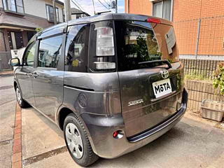 TOYOTA SIENTA 2014