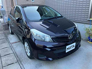 TOYOTA VITZ 2013