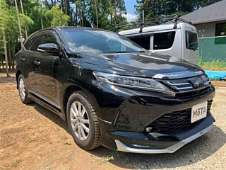 TOYOTA HARRIER 2017