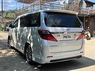 TOYOTA ALPHARD 2013