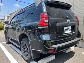 TOYOTA LAND CRUISER PRADO 2023