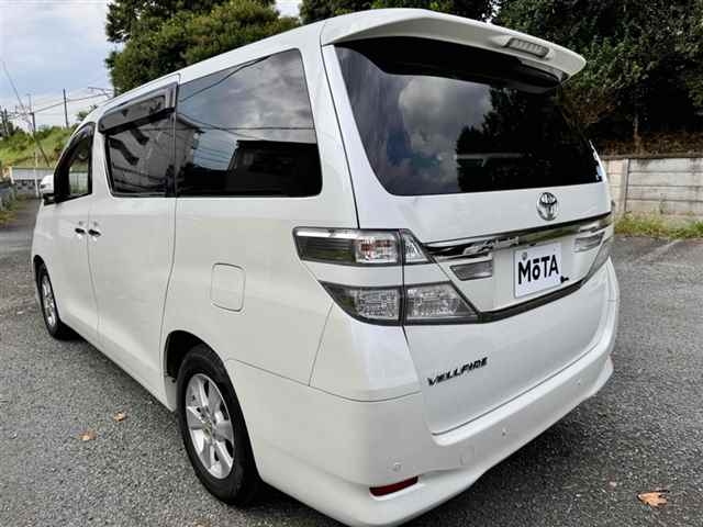 TOYOTA VELLFIRE 2012