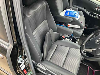 TOYOTA VOXY 2018