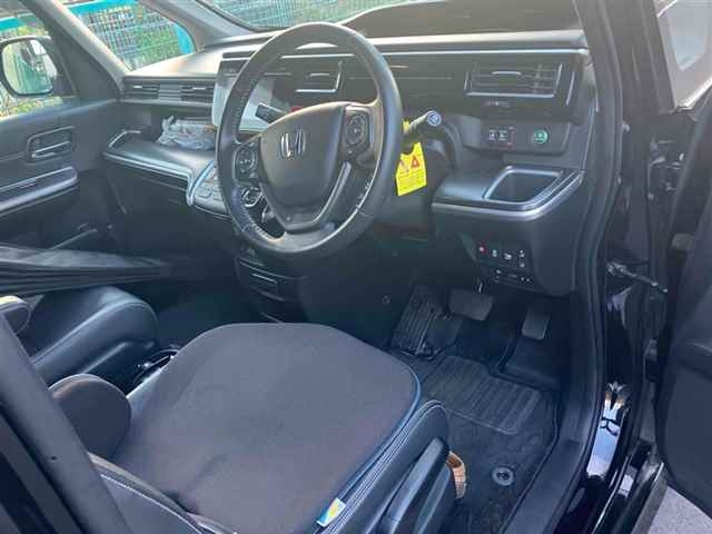 HONDA STEP WAGON 2017