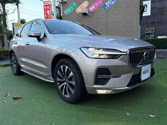 VOLVO XC60 2023