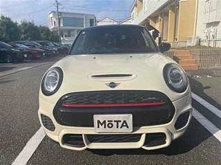 BMW MINI 2020