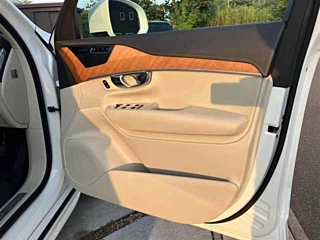 VOLVO XC90 2019