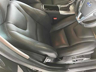 VOLVO V60 2016
