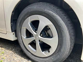 TOYOTA PRIUS 2014