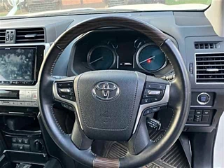 TOYOTA LAND CRUISER PRADO 2020