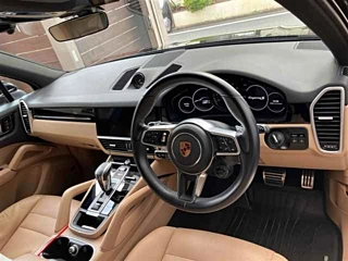 PORSCHE CAYENNE 2018