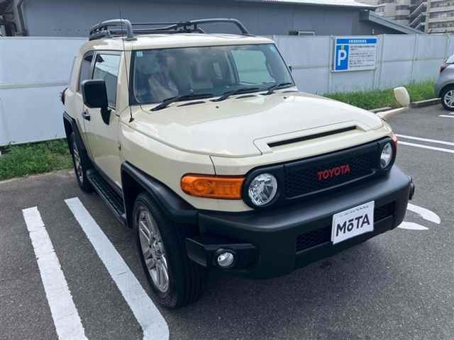 TOYOTA FJ CRUISER 2017