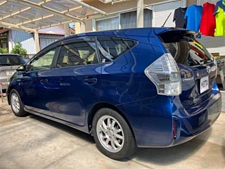 TOYOTA PRIUS ALPHA 2013