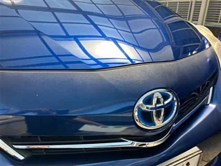 TOYOTA PRIUS ALPHA 2013