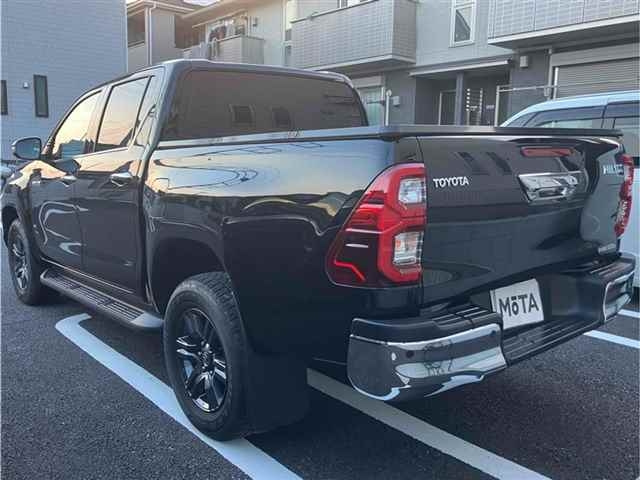 TOYOTA HILUX 2024