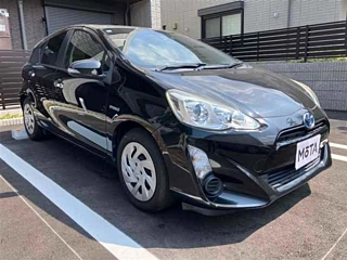 TOYOTA AQUA 2016
