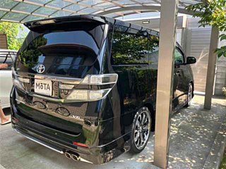 TOYOTA VELLFIRE 2011
