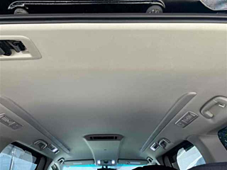TOYOTA VELLFIRE 2011