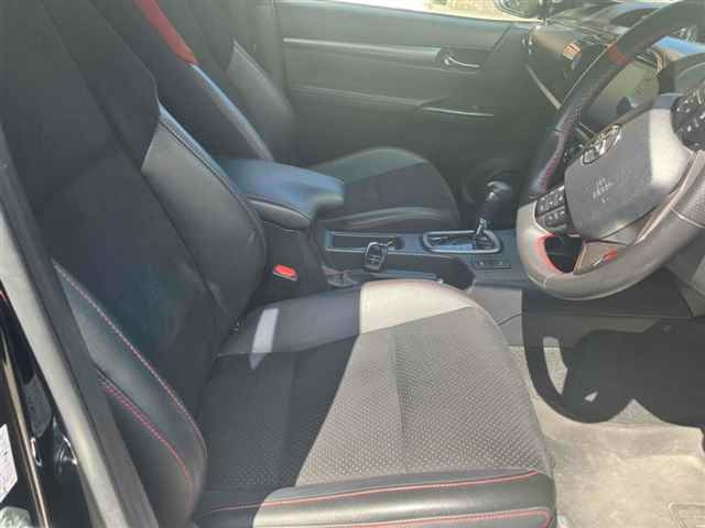 TOYOTA HILUX 2022