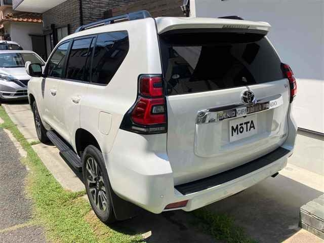 TOYOTA LAND CRUISER PRADO 2022