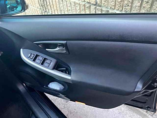 TOYOTA PRIUS 2015